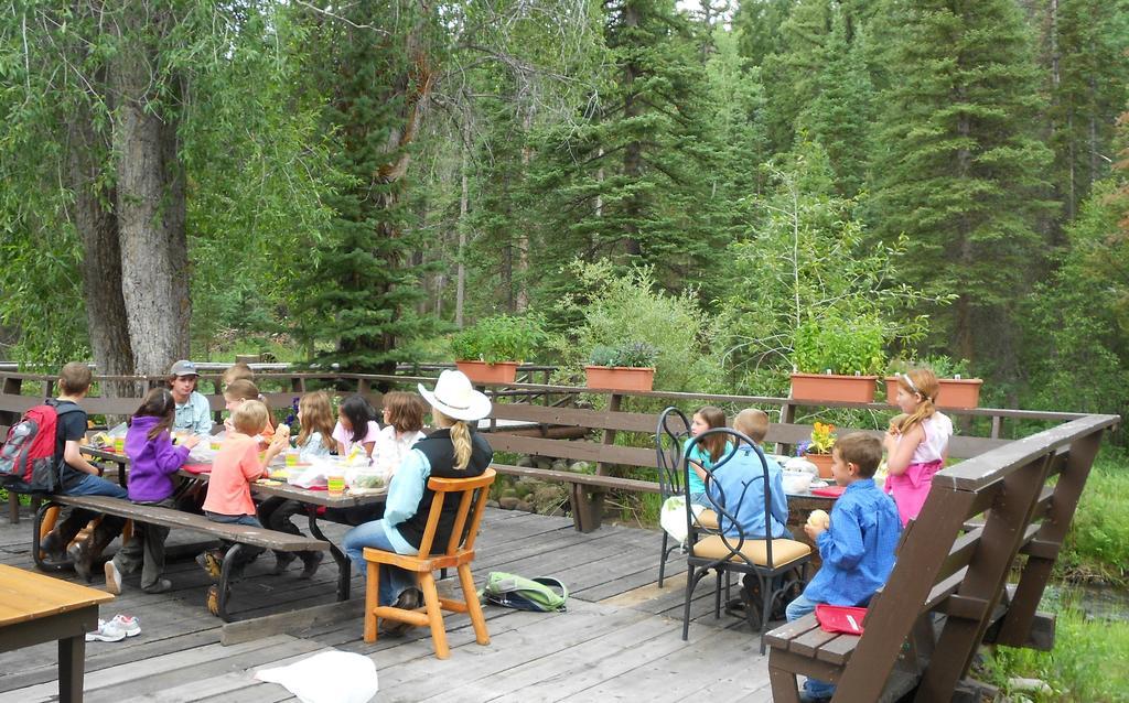 Medicine Bow Lodge Tenmile Екстер'єр фото