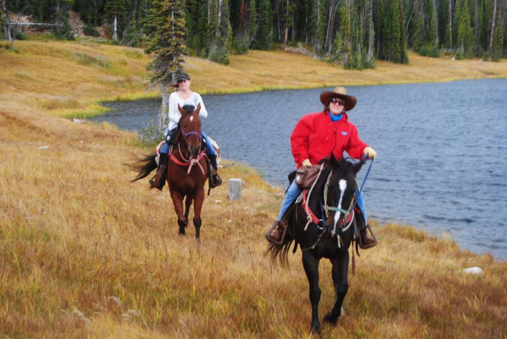 Medicine Bow Lodge Tenmile Екстер'єр фото